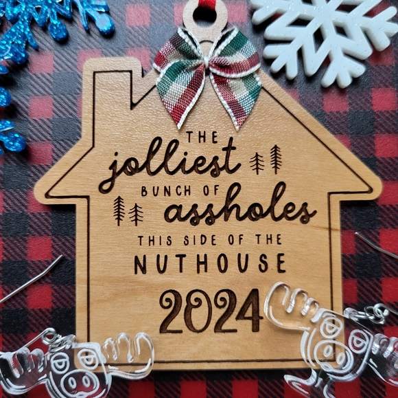 Moose Mug earrings - National Lampoon's Christmas Vacation - Picture 10 of 11